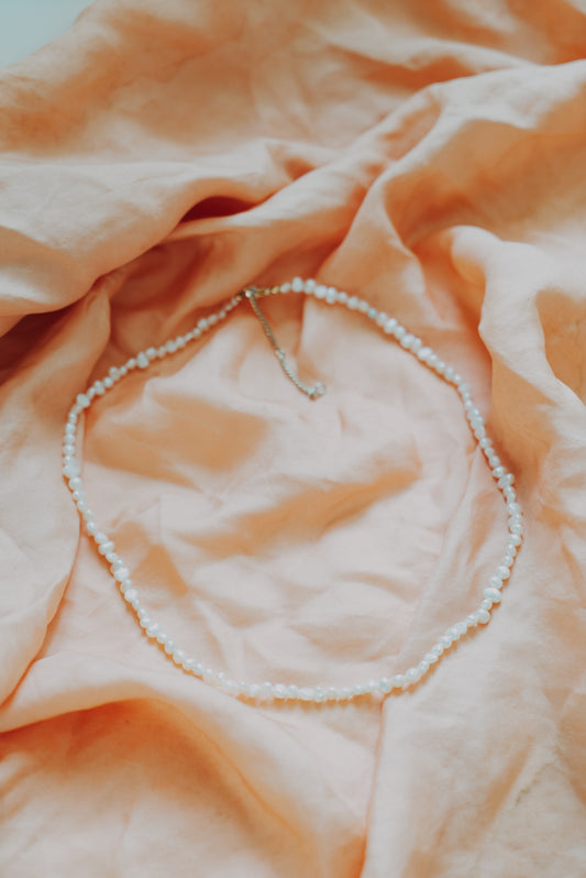 Halo Pearl Necklace – White