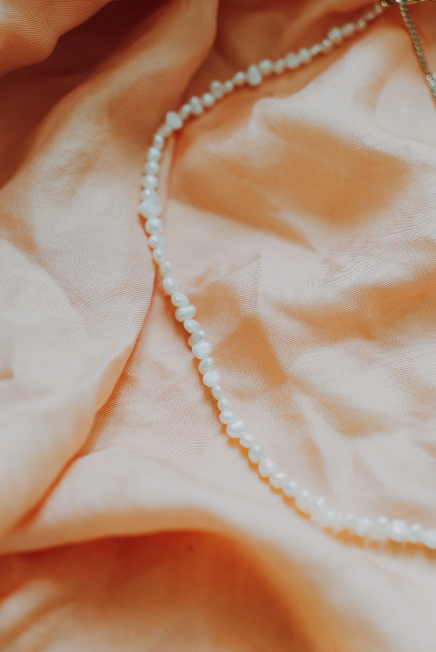 Halo Pearl Necklace – White