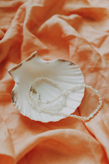 Halo Pearl Necklace – White