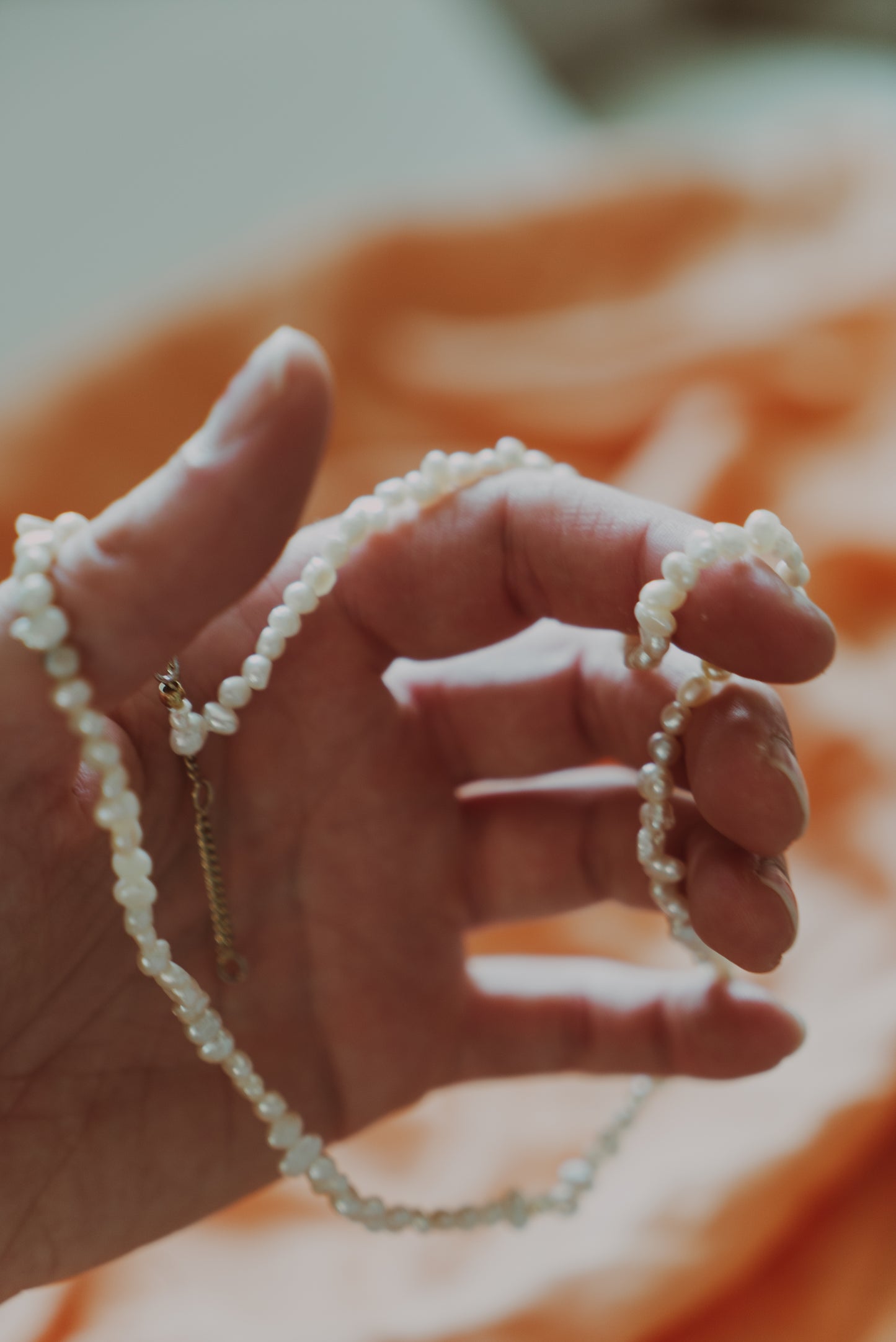 Halo Pearl Necklace – White