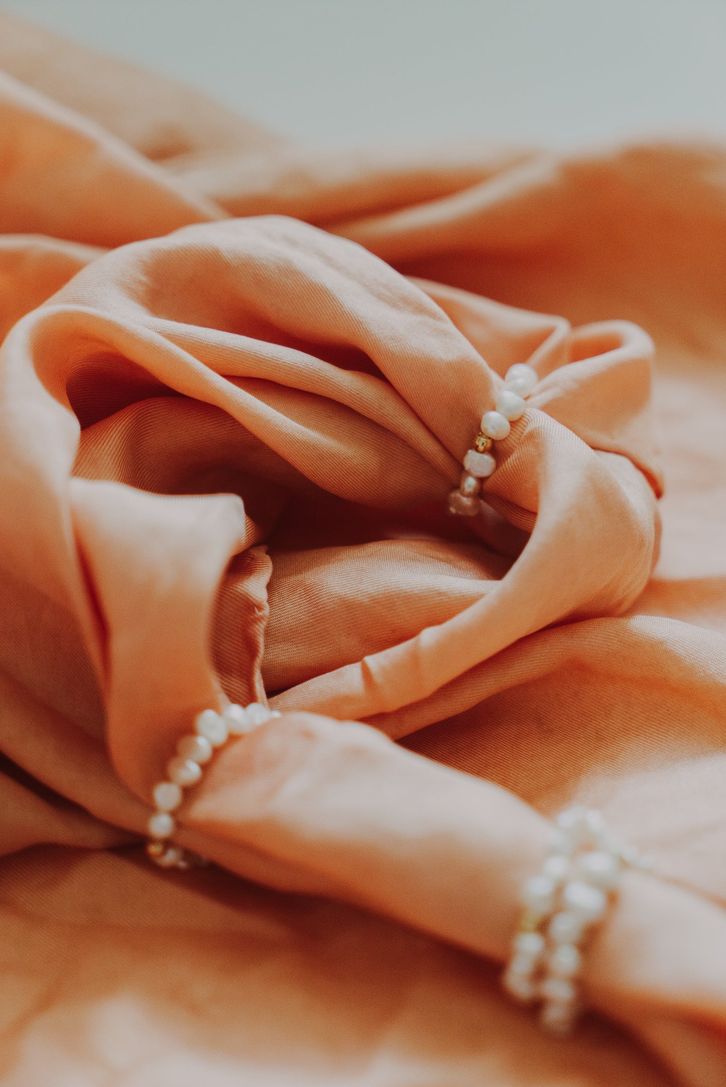 Halo Pearl Ring - White