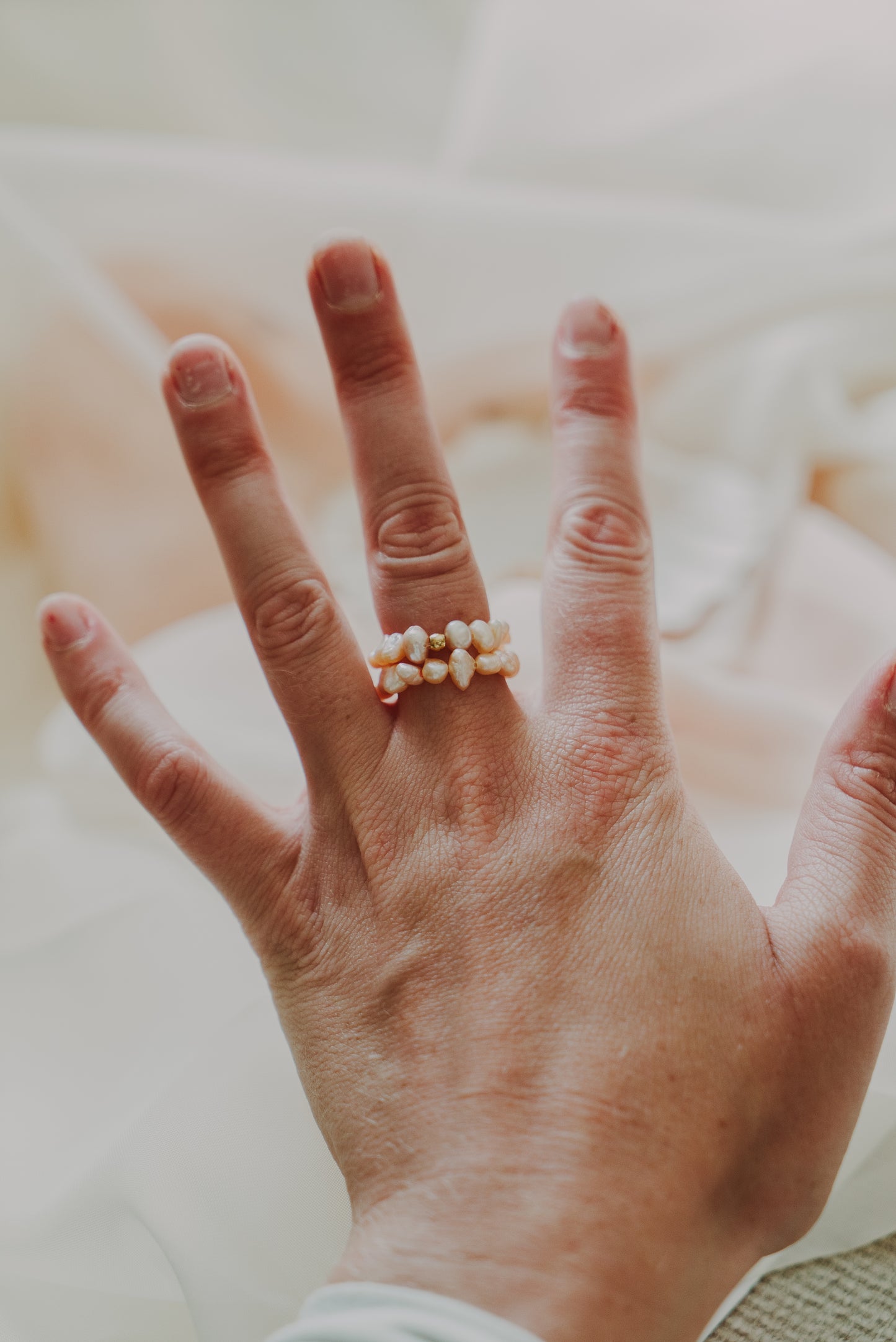 Halo Pearl Ring - Peach